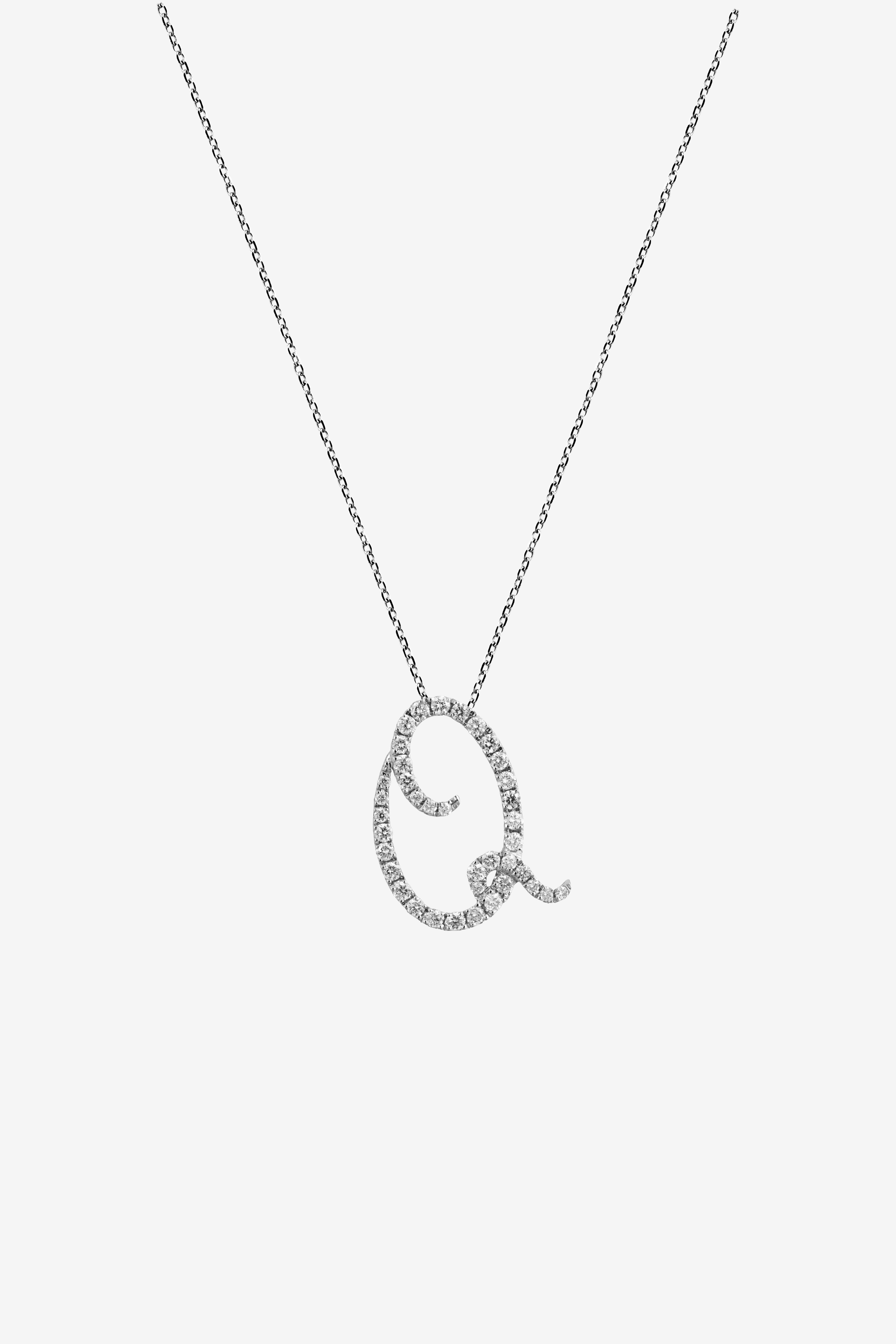 Pavé Initial Pendant – Q