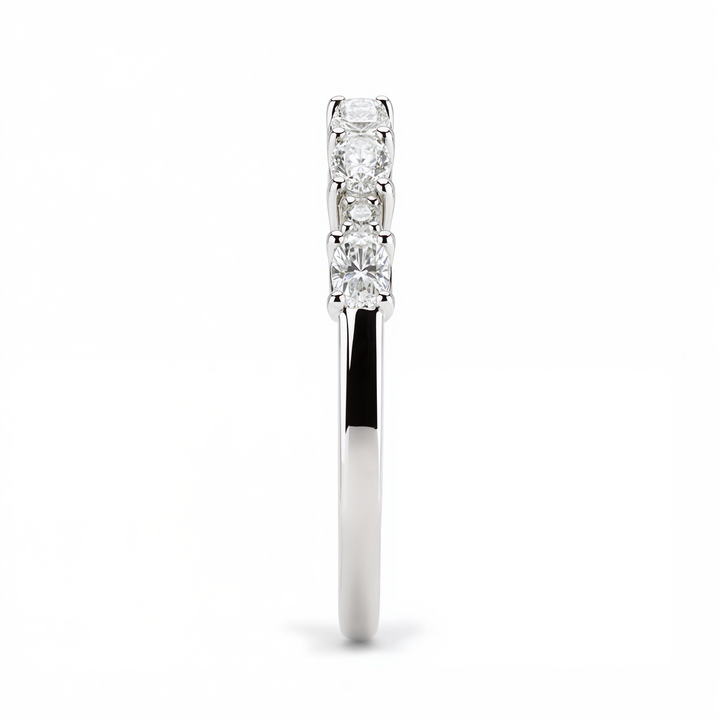ROUND & OVAL DIAMOND HALF ETERNITY RING