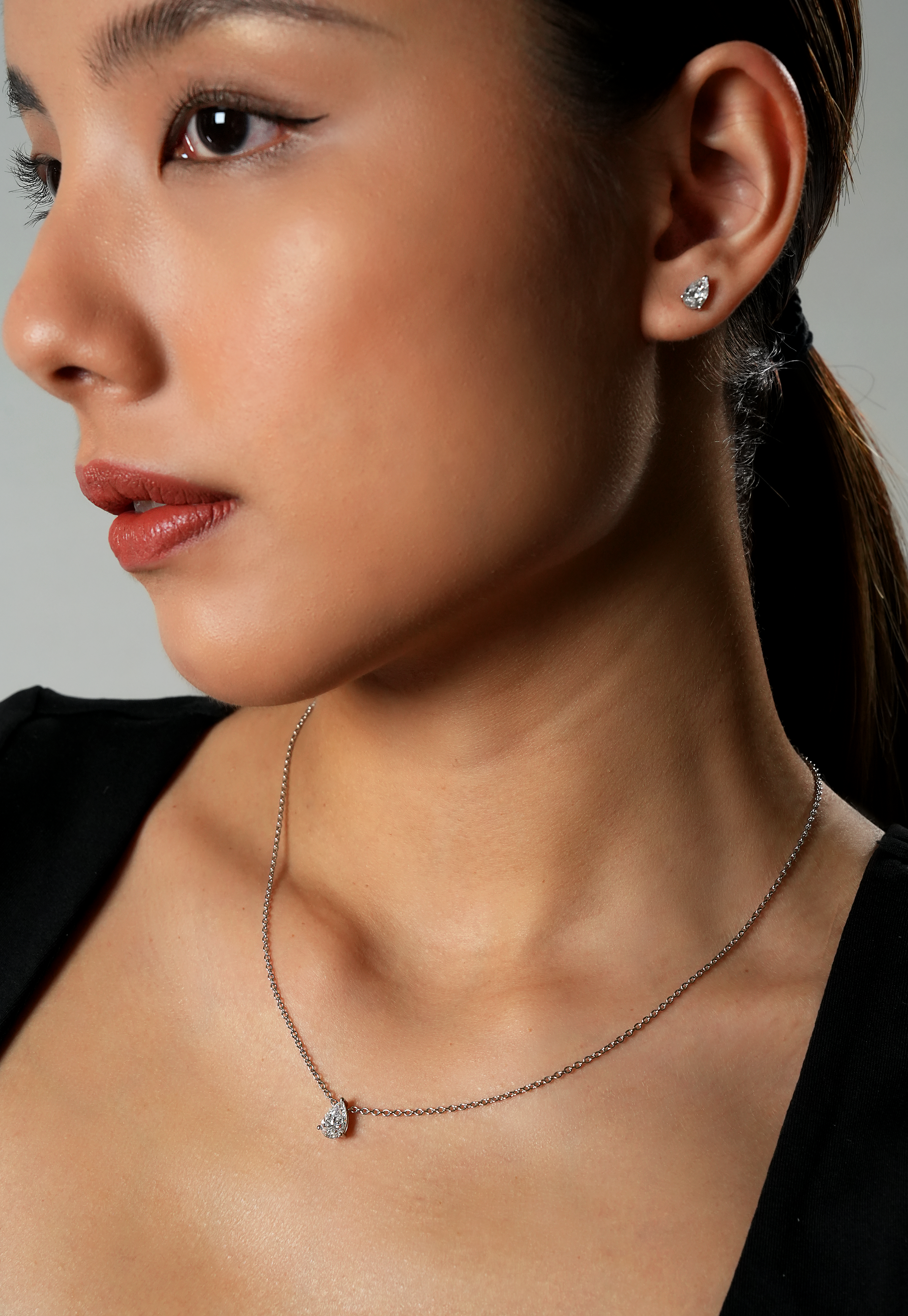 Minimalist Pear Diamond Necklace