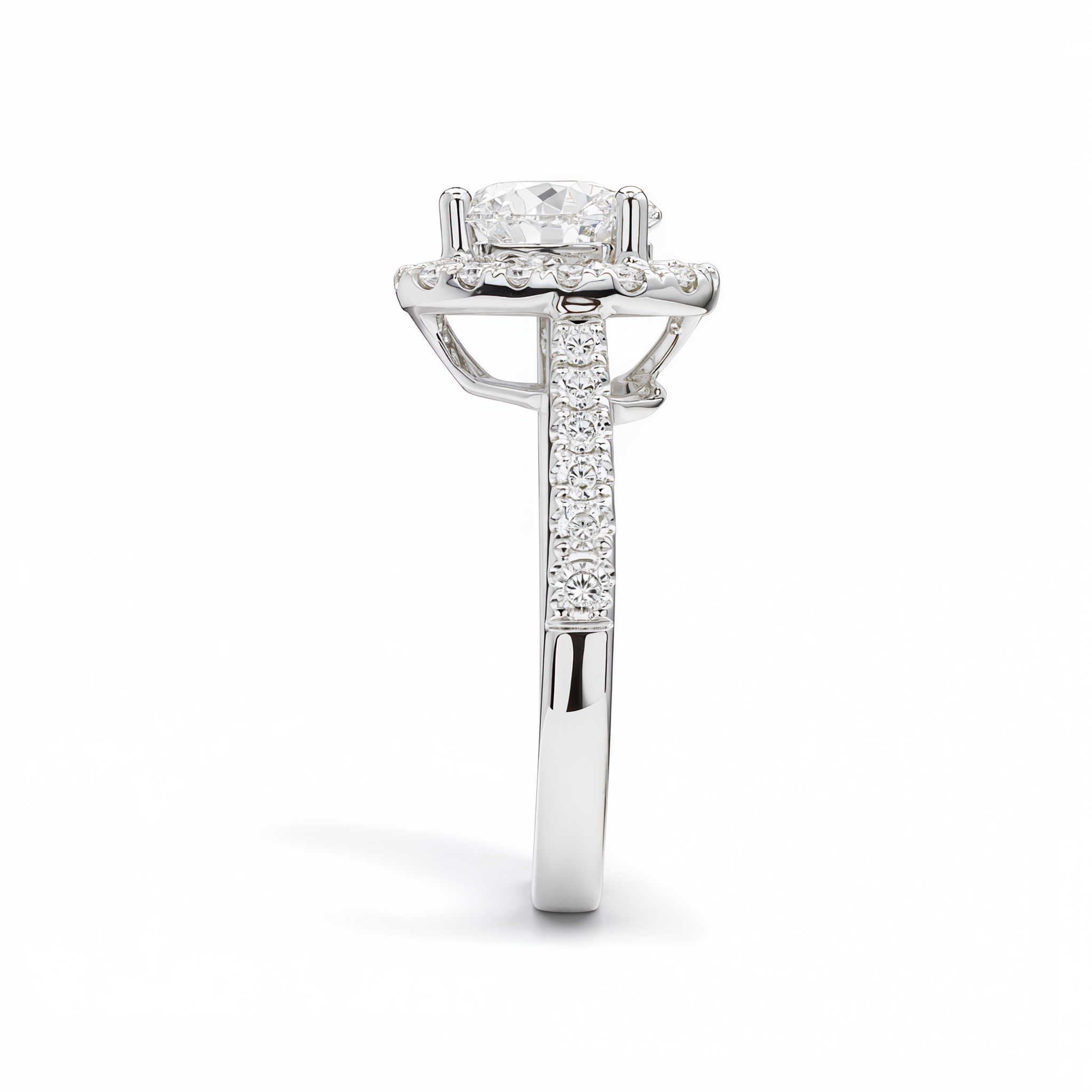 ROUND DIAMOND HALO RING ( 1.03 CT)