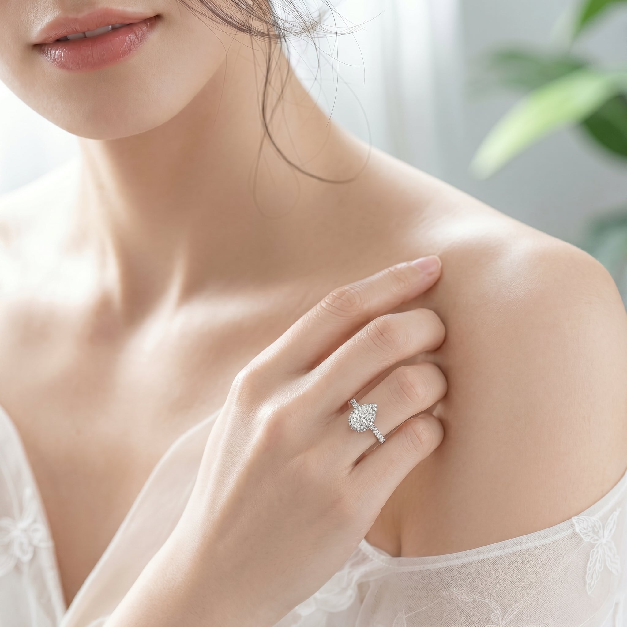 PEAR DIAMOND HALO RING ( 1 CT)