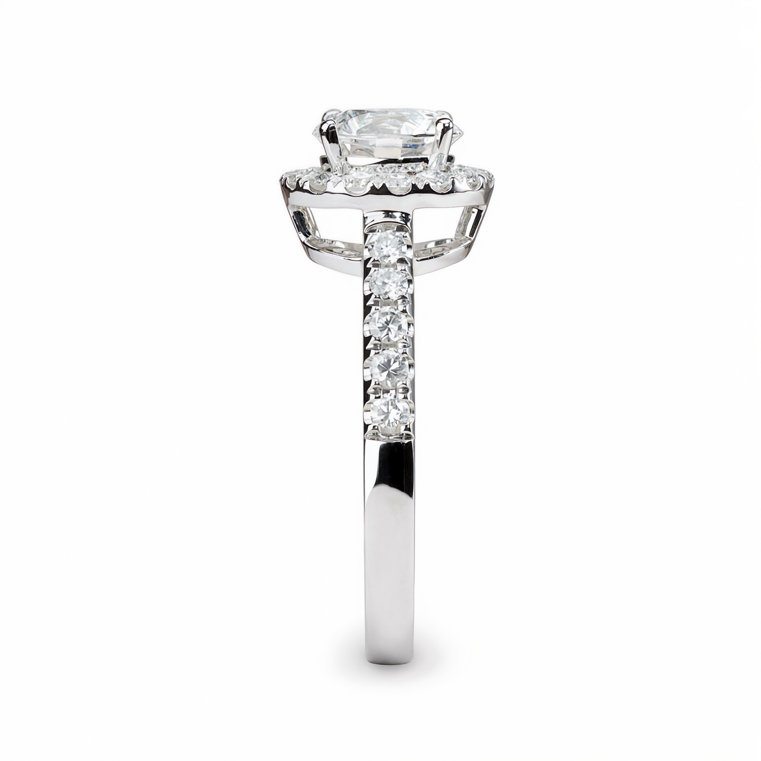 ROUND WITH HALO & PAVE DIAMOND RING