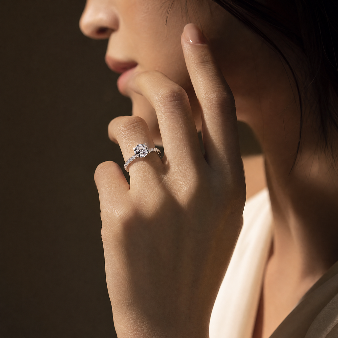 ROUND DIAMOND WITH PAVE RING ( 1.08 CT)