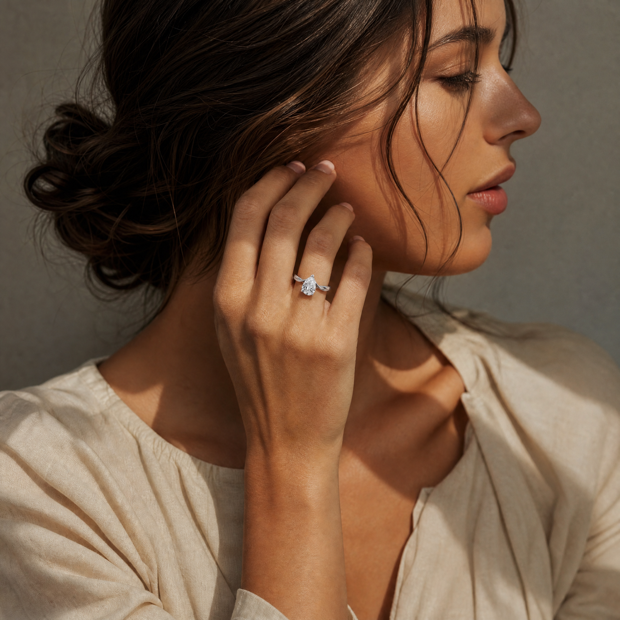 PEAR DIAMOND SOLITAIRE RING ( 2.02 CT)