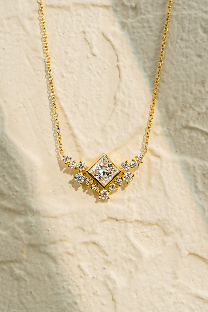 AURA PRINCESS DIAMOND NECKLACE ( 1.86CT)