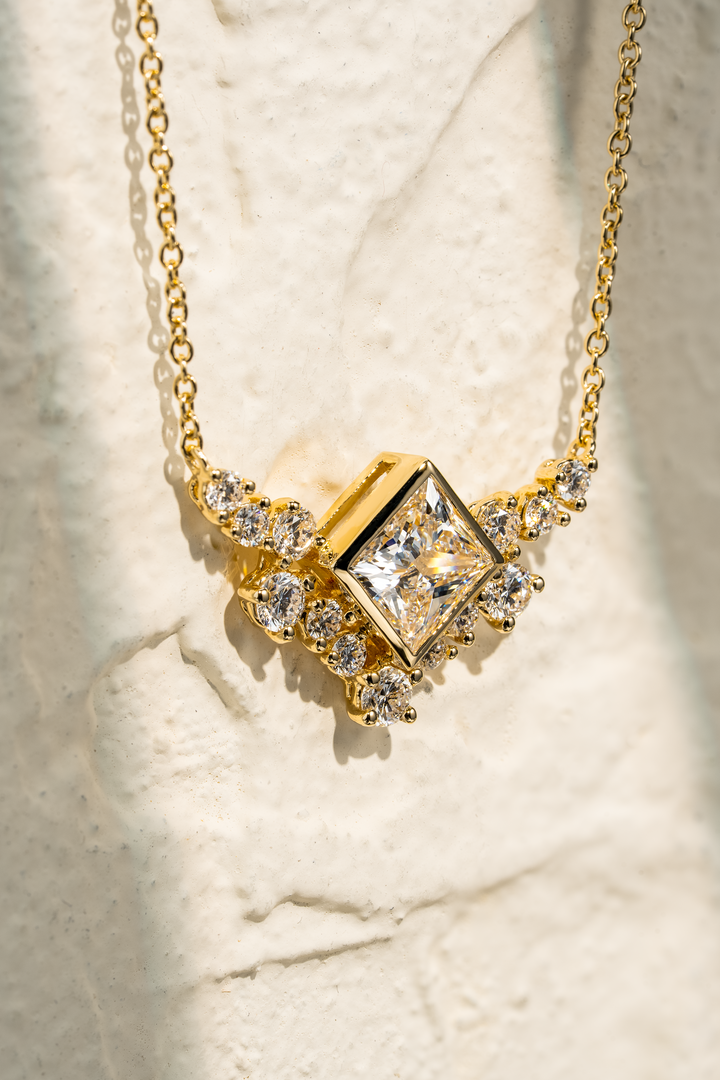 AURA PRINCESS DIAMOND NECKLACE ( 1.86CT)