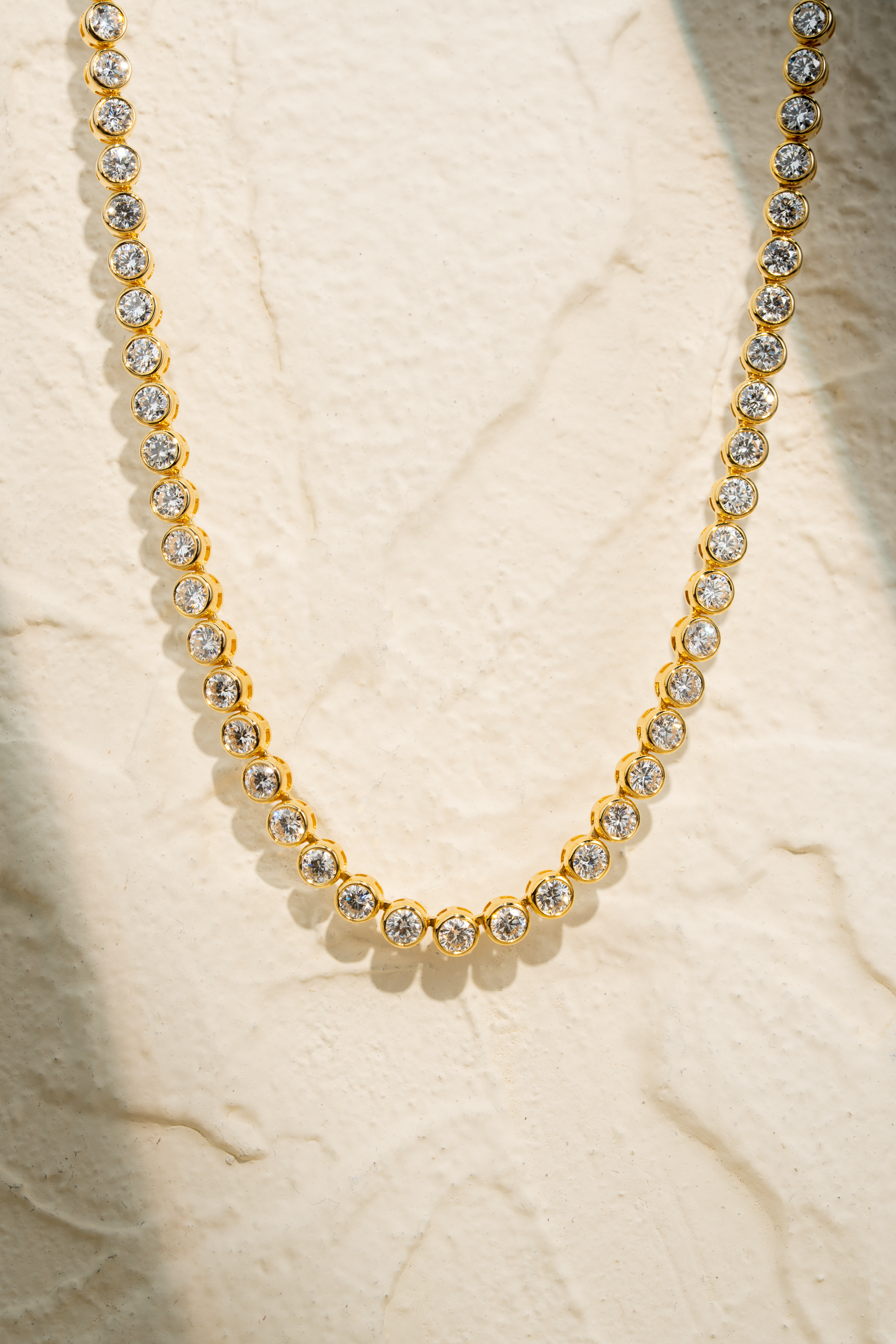ETERNA FULL ROUND DIAMOND NECKLACE