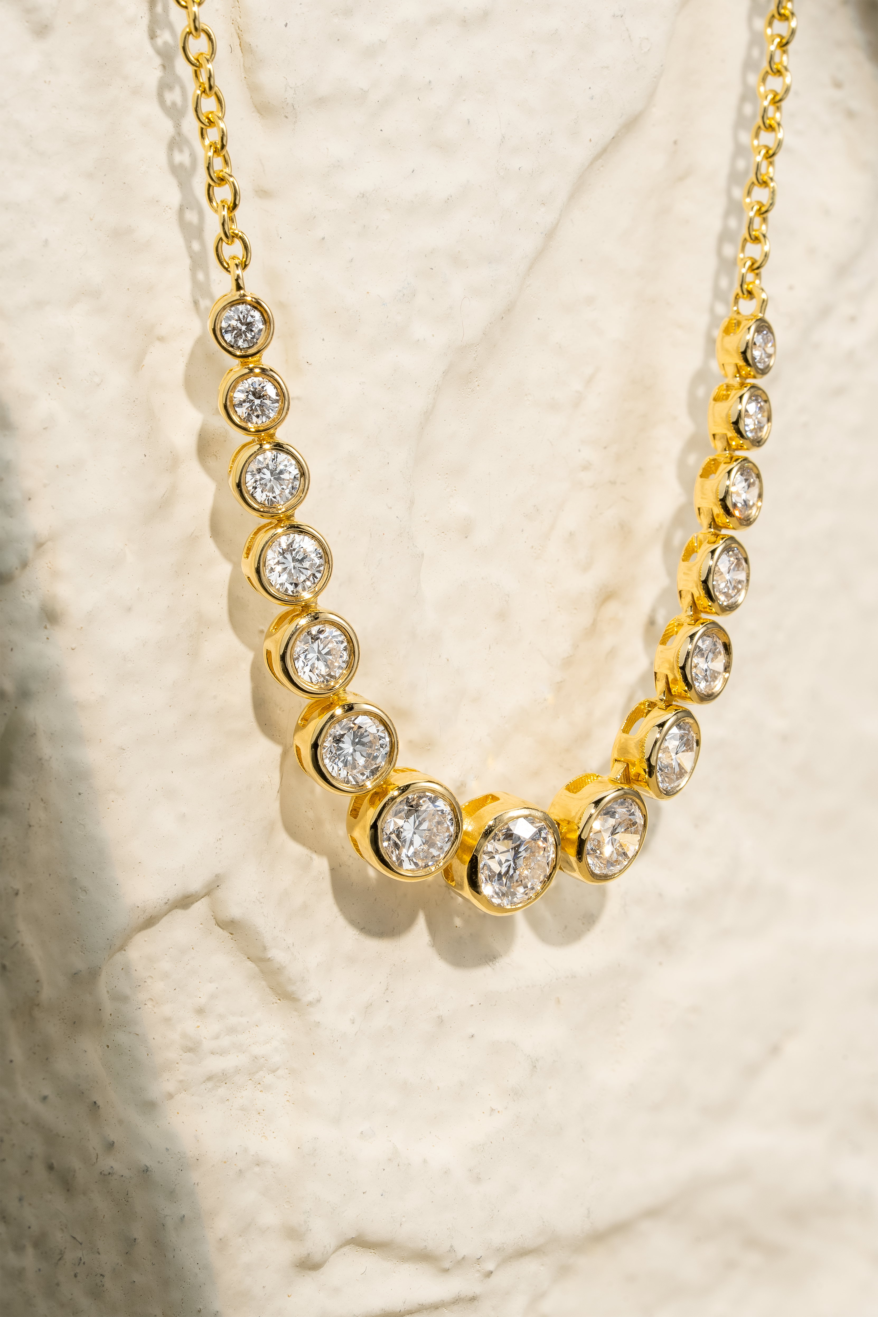 ETERNA ⅓ ROUND DIAMOND NECKLACE