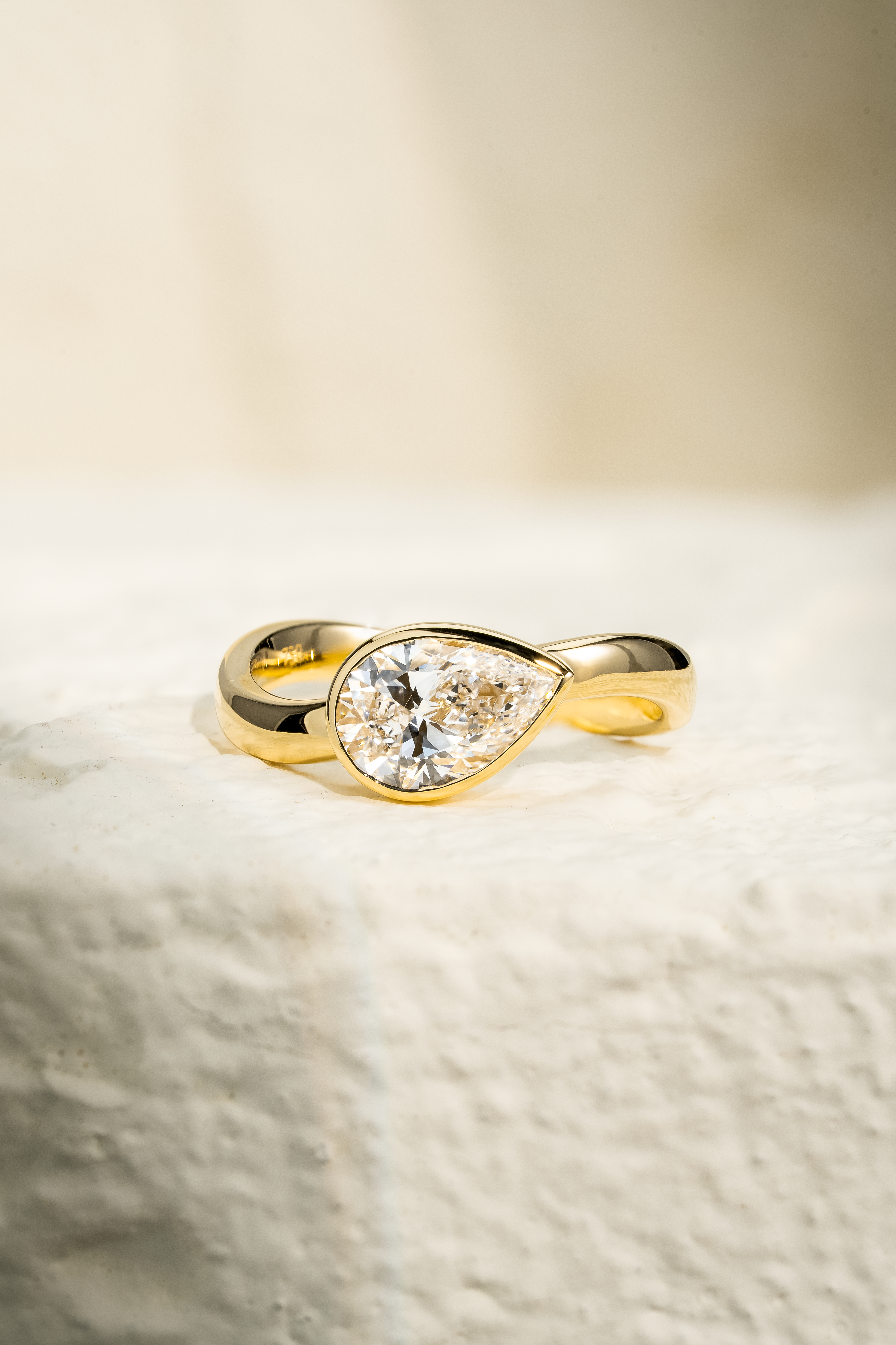 VIRELLE PEAR DIAMOND RING ( 1.17CT)