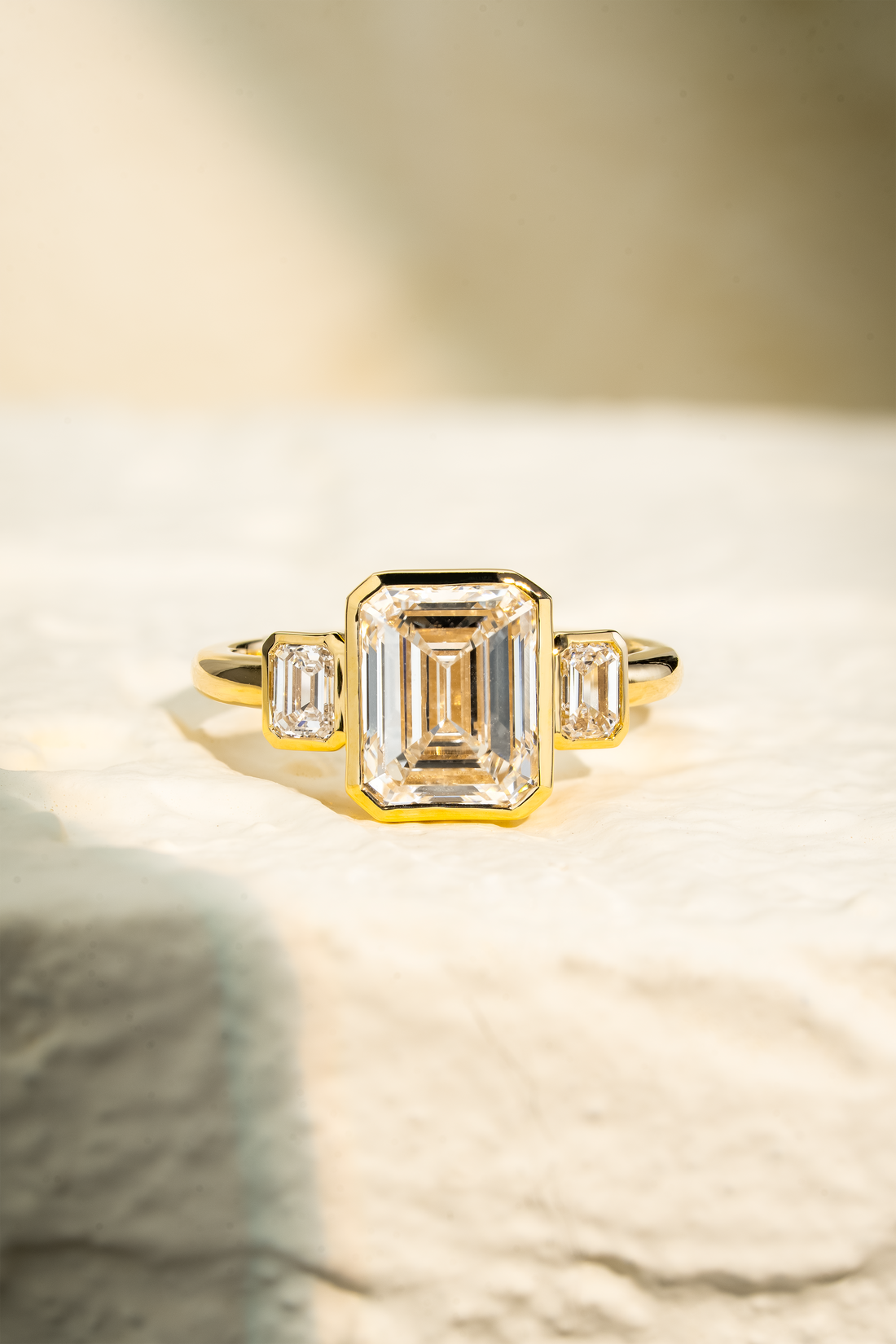 CLARA EMERALD TRILOGY RING ( 3.09CT)