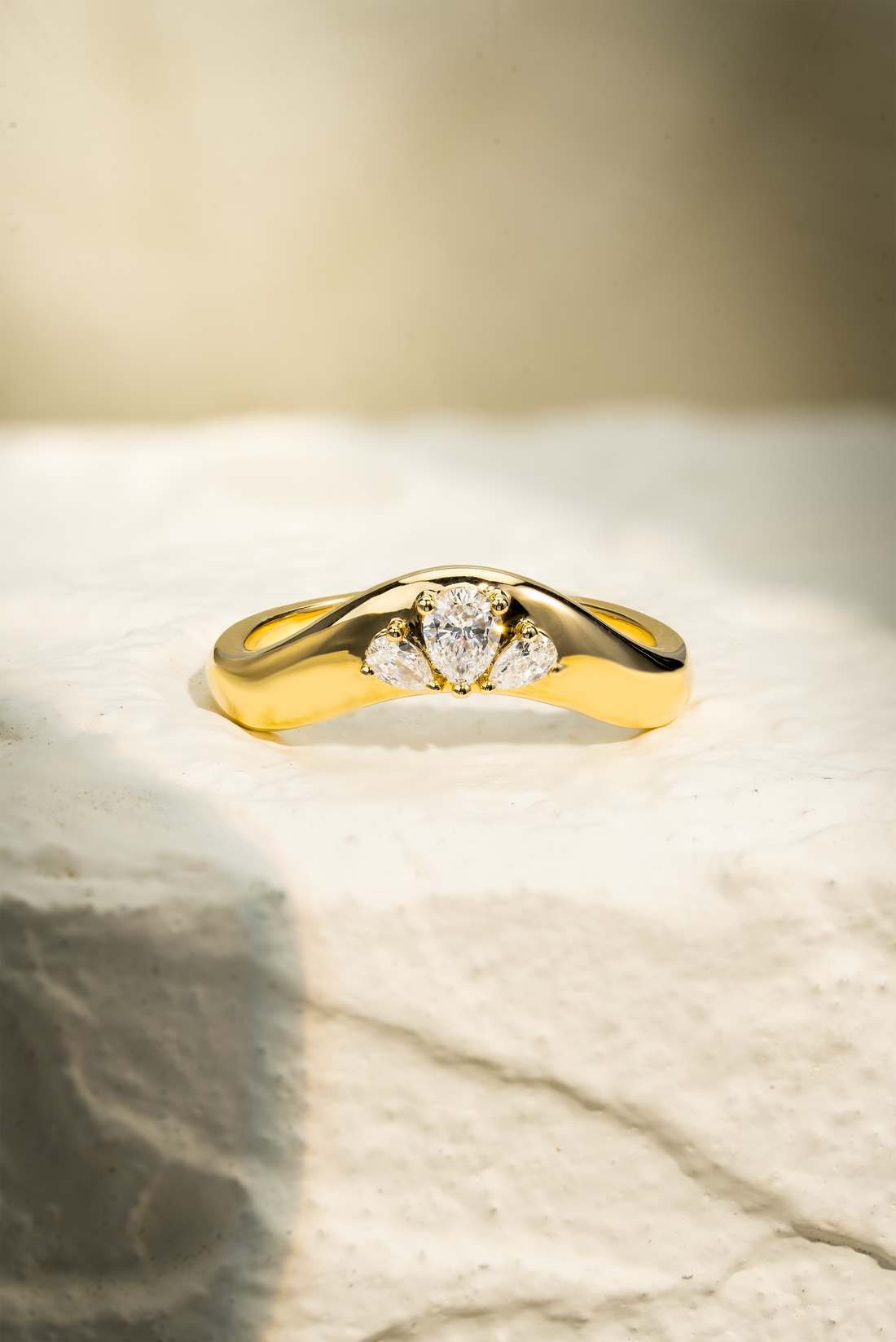VIRELLE DIAMONDS RING - TRI PEAR