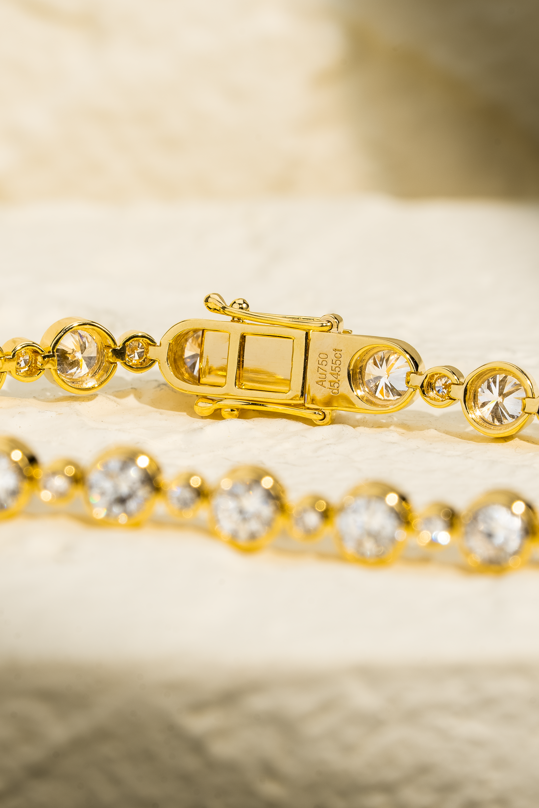 AURA ROUND DIAMOND BRACELET