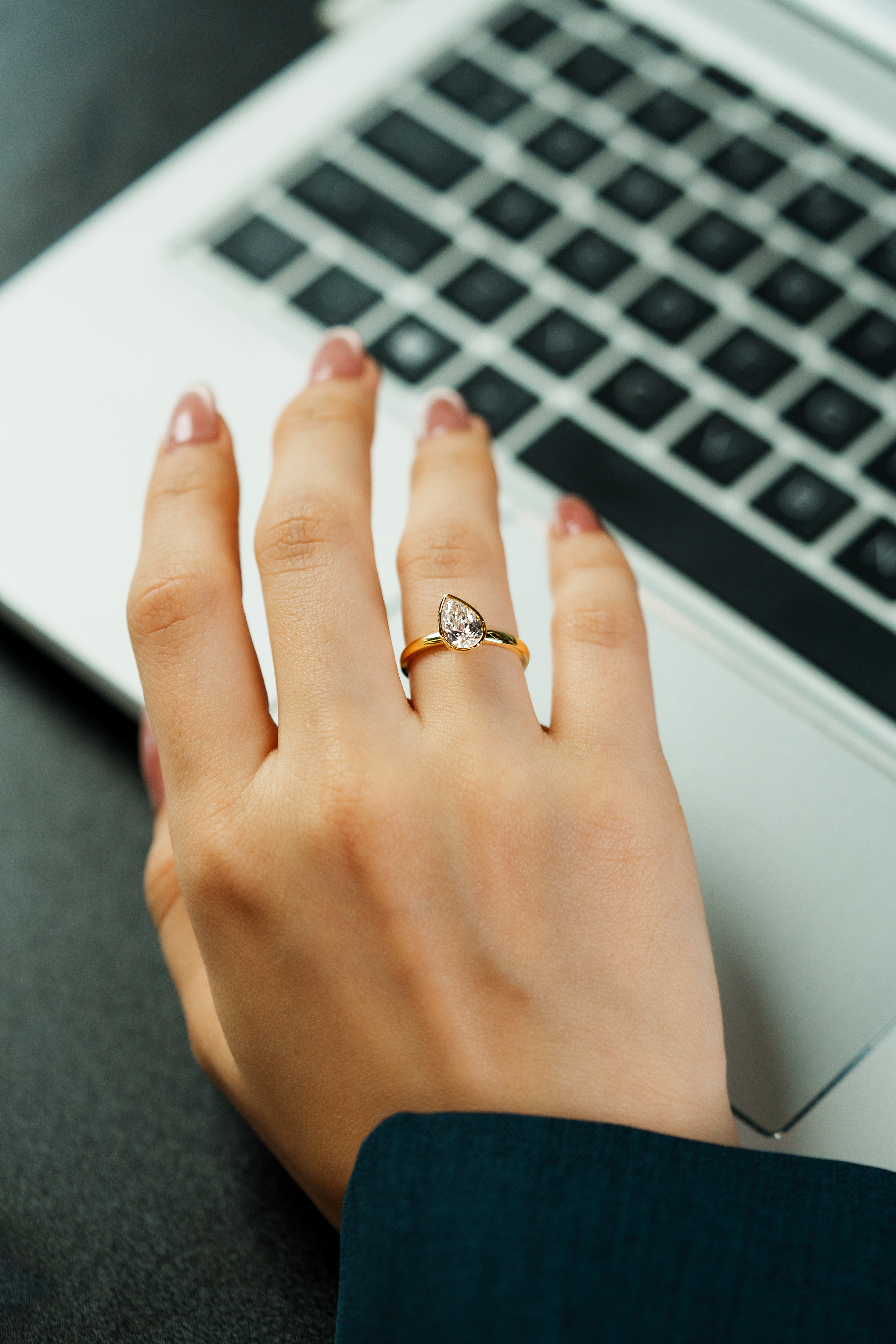CLARA PEAR SOLITAIRE RING ( 1.13CT)