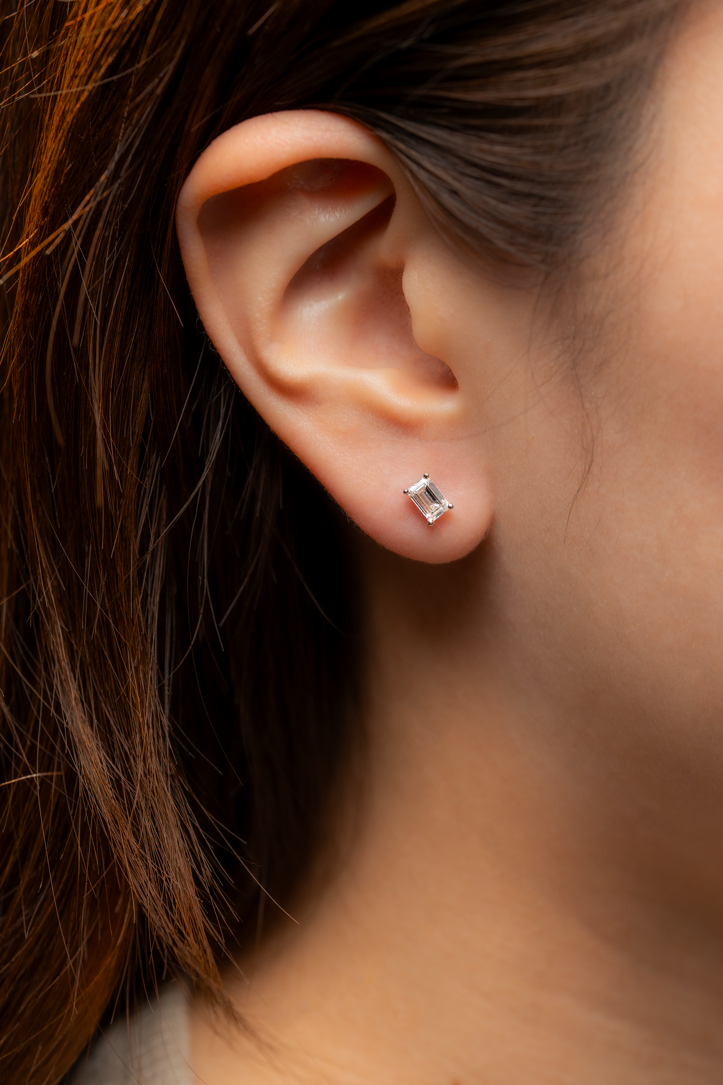 EMERALD DIAMOND PLATINUM EAR STUDS - ( 0.86CT)