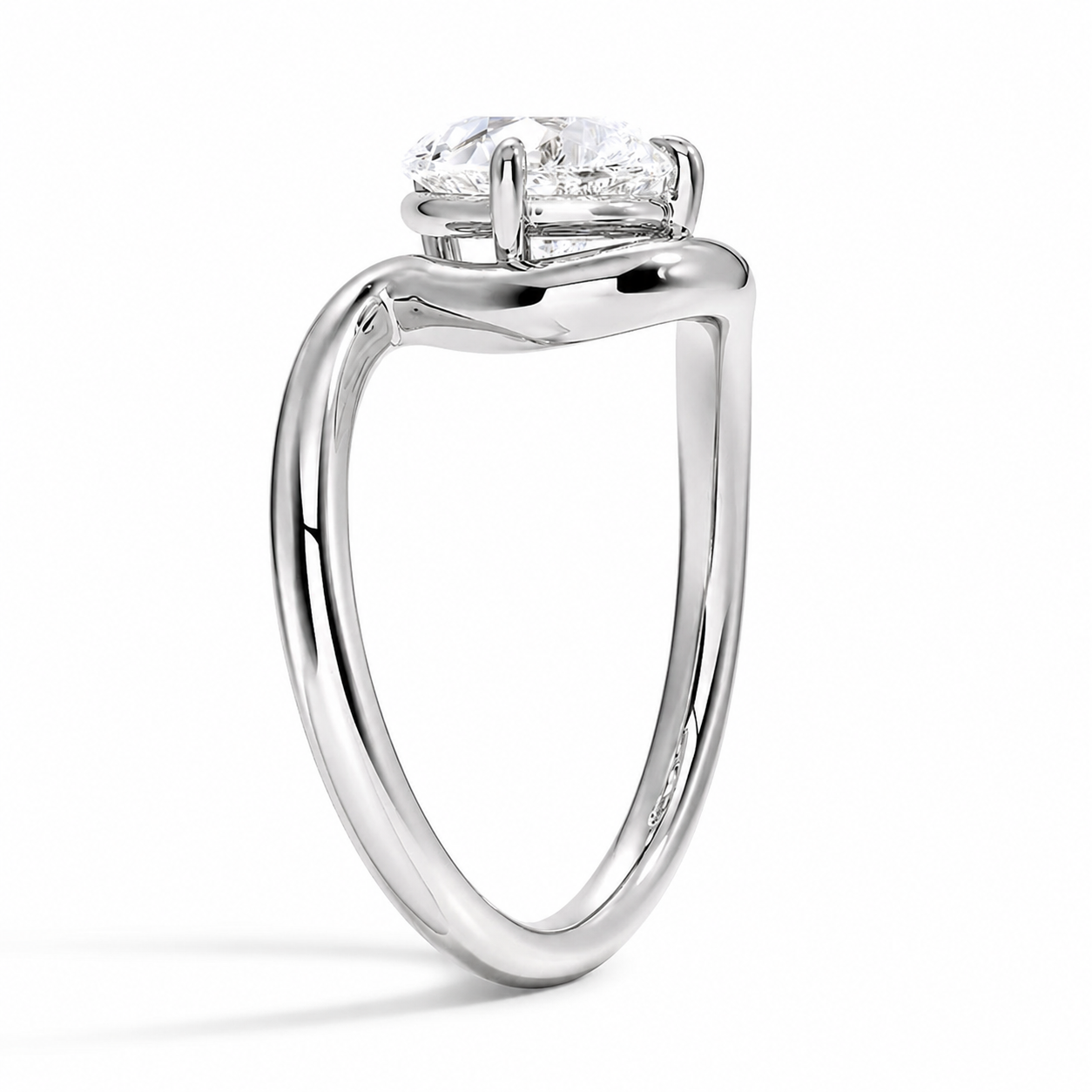 EMERALD CUT DIAMOND SOLITAIRE RING