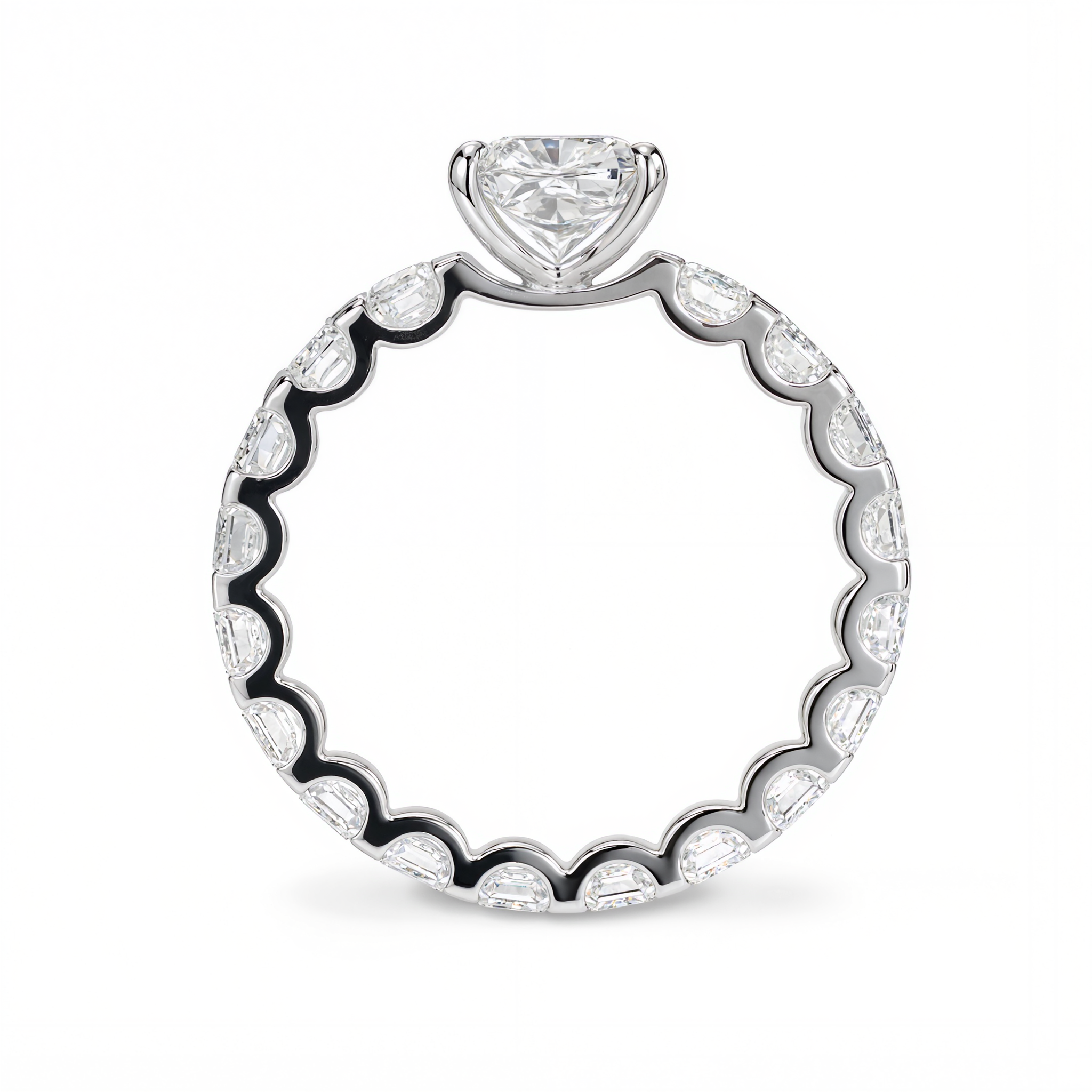 ROUND DIAMOND WITH SIDE DIAMONDS RING