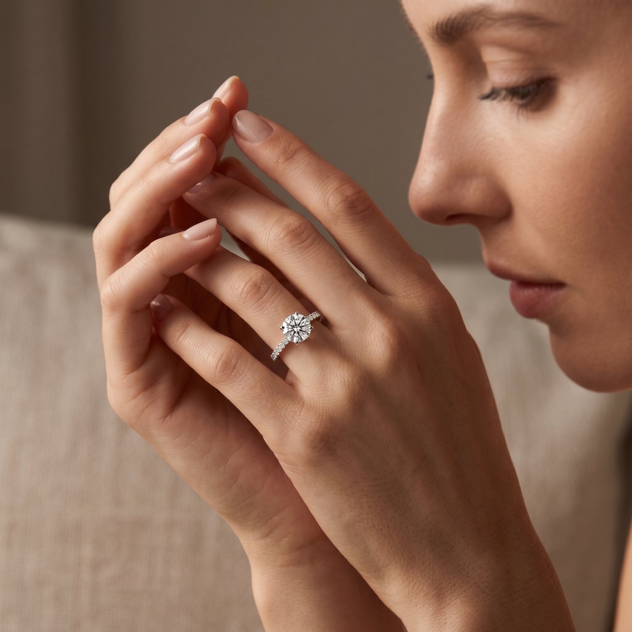 ROUND DIAMOND WITH PAVE RING ( 1.03 CT)