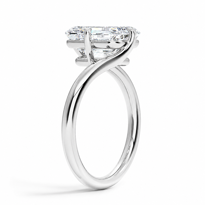 OVAL DIAMOND TWIST SOLITAIRE RING